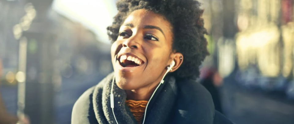 Sonic Branding: Elevating Brand Recognition through Custom Soundtracks